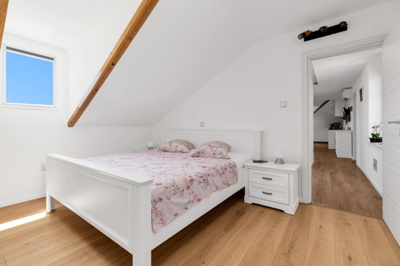 Luxury Dante Apartment With Terrace Spalato Esterno foto